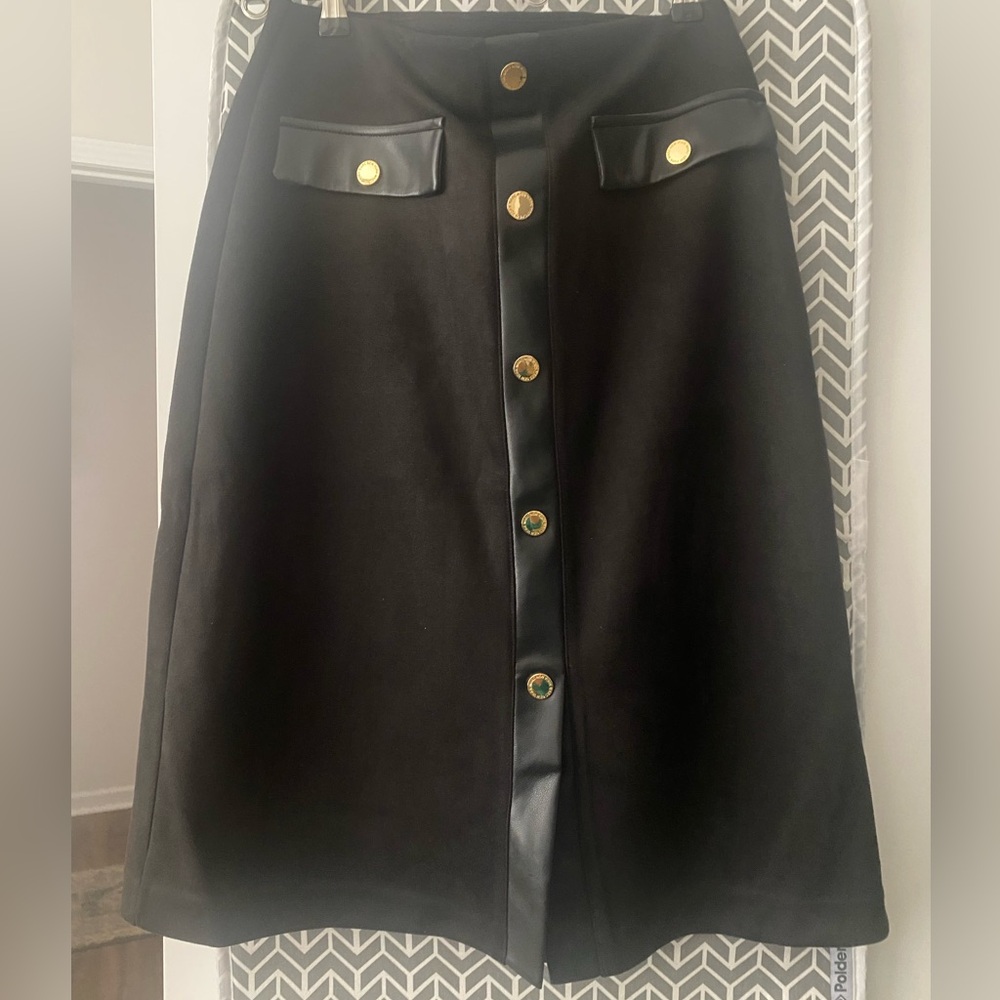 New With Tag Andrew Marc New York Blsvk Suede Skirt Size S